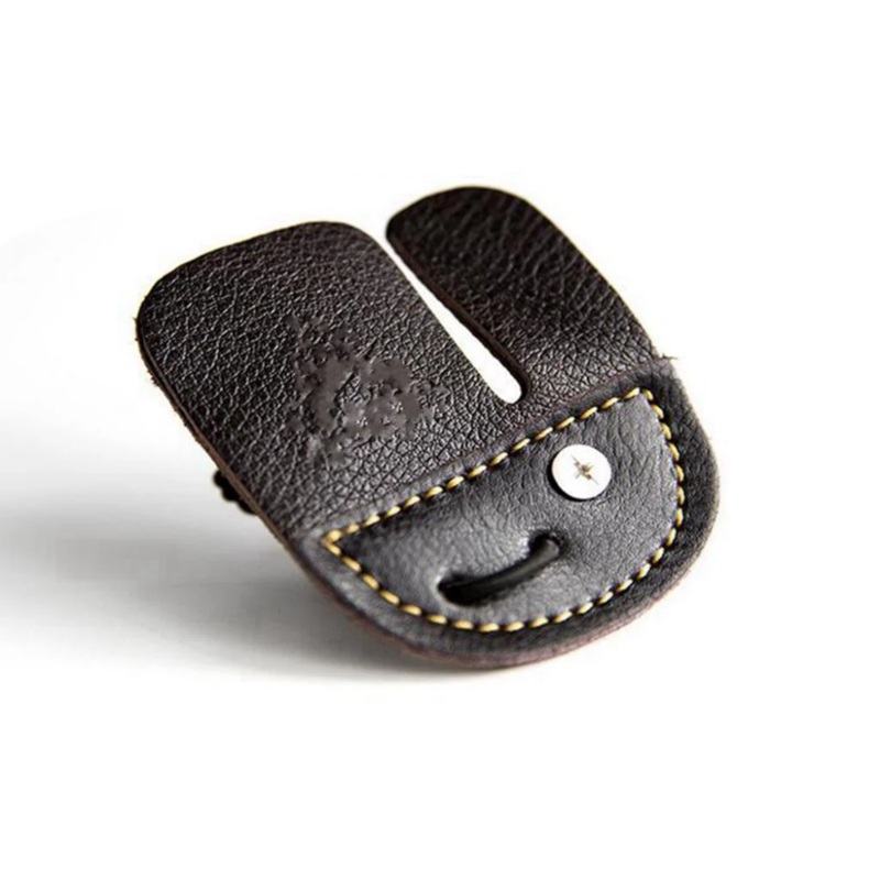 Alcock and Pierce Leather Finger Tab RH